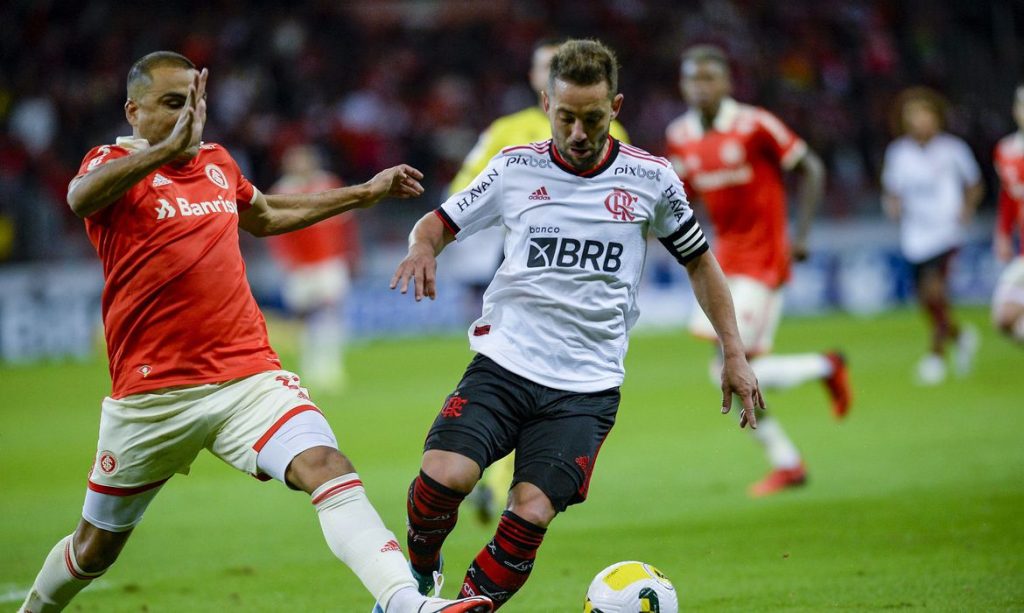 Esporte – Brasileiro: com time titular, Flamengo encara vice-líder Internacional Duelo às 21h30 no Maracanã será transmitido na Rádio Nacional