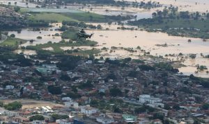 Geral – Brasileiro já pode receber alertas de desastres naturais por WhatsApp Serviço está disponível desde sábado e é gratuito